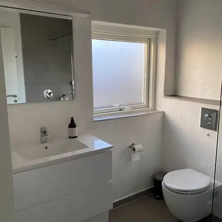 Apartment Fin Ny Moderniseret I Skagen. *