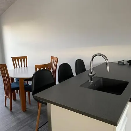 Apartment Fin Ny Moderniseret I Skagen. *